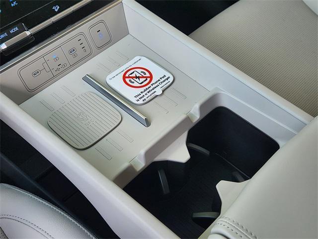 new 2025 Hyundai SANTA FE HEV car, priced at $46,875