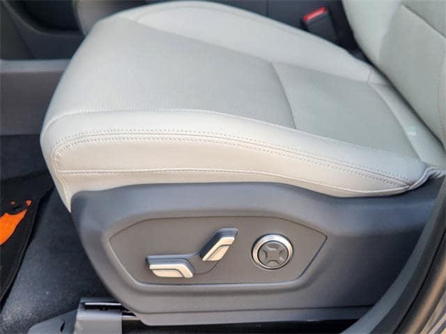 new 2025 Hyundai SANTA FE HEV car, priced at $46,875