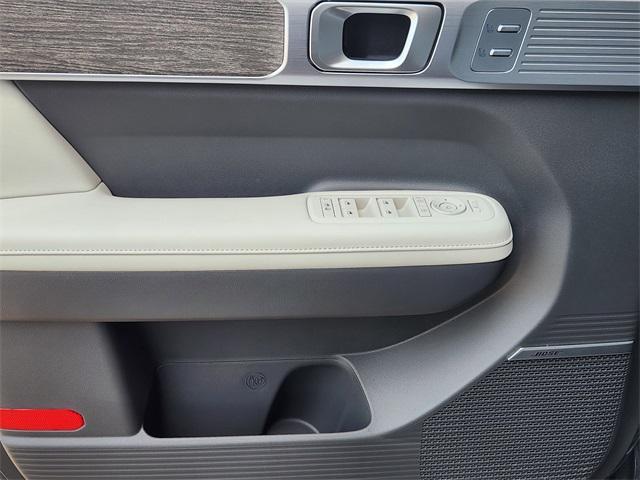 new 2025 Hyundai SANTA FE HEV car, priced at $46,875