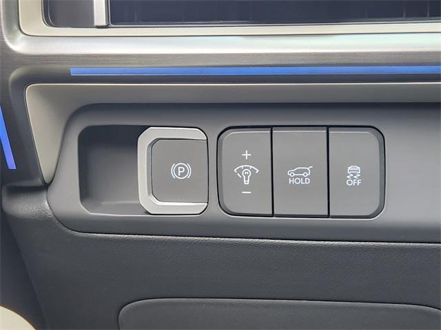 new 2025 Hyundai SANTA FE HEV car, priced at $46,875