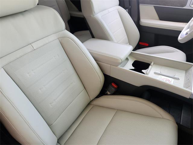 new 2025 Hyundai SANTA FE HEV car, priced at $46,875