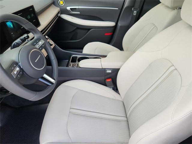 new 2025 Hyundai Sonata Hybrid car, priced at $33,580