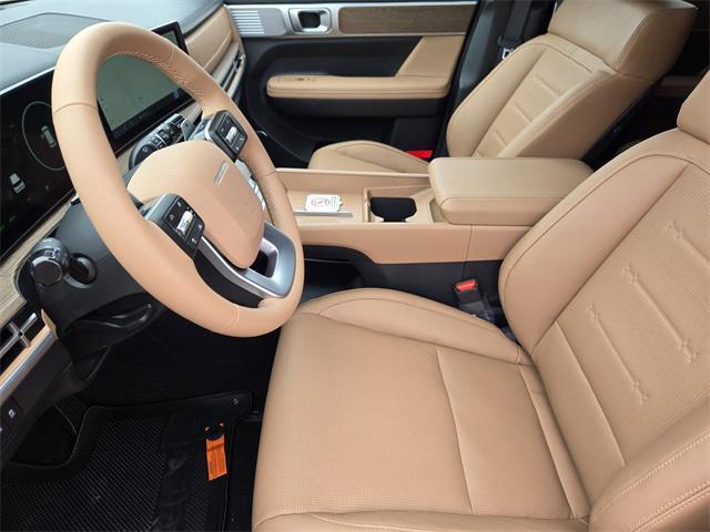 new 2025 Hyundai SANTA FE HEV car, priced at $48,625