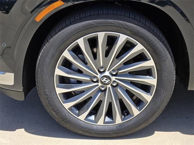 used 2025 Hyundai Palisade car, priced at $46,991