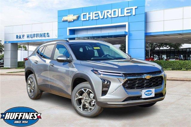 new 2025 Chevrolet Trax car