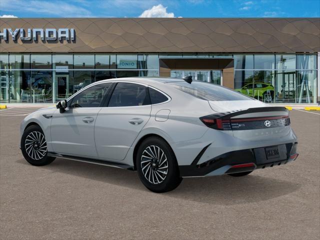 new 2025 Hyundai Sonata Hybrid car