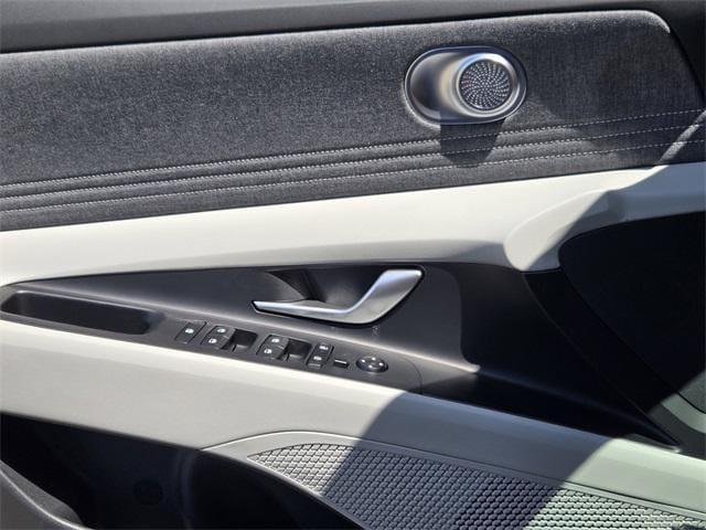 new 2025 Hyundai Elantra car, priced at $28,540