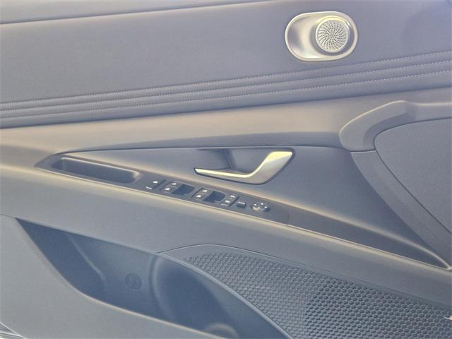 new 2025 Hyundai Elantra car, priced at $28,560