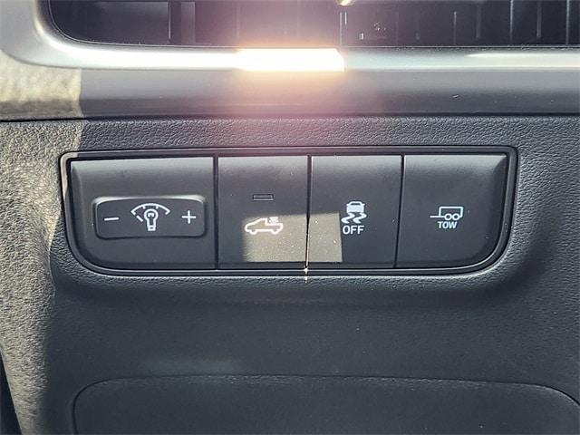 used 2025 Hyundai SANTA CRUZ car, priced at $37,991