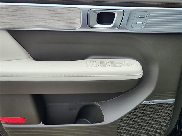 new 2025 Hyundai Santa Fe car, priced at $49,025