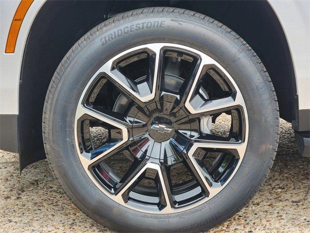 new 2025 Chevrolet Suburban car, priced at $78,172