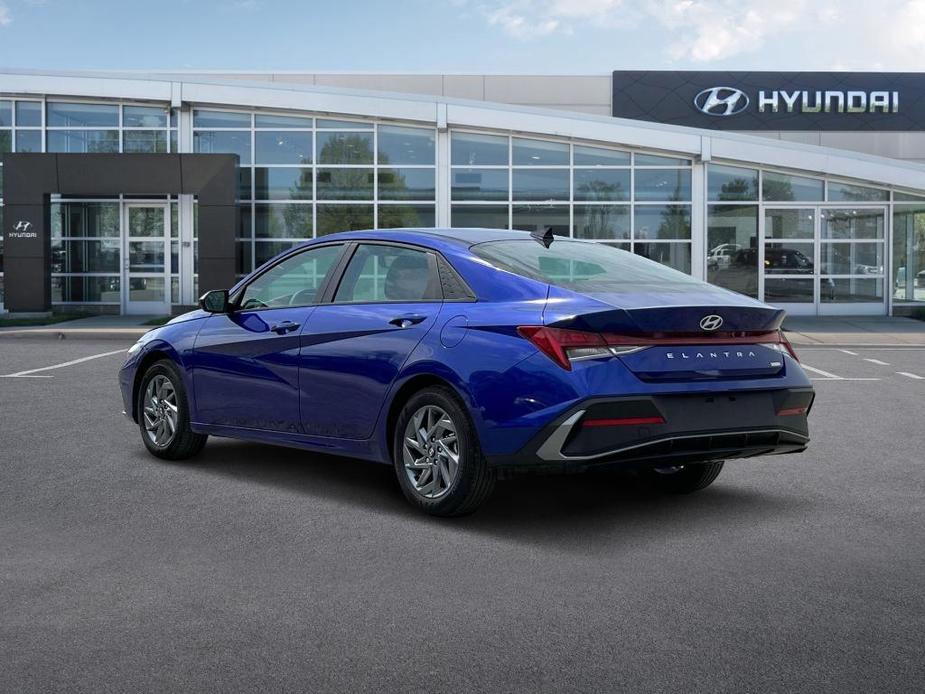 new 2025 Hyundai Elantra HEV car, priced at $25,250