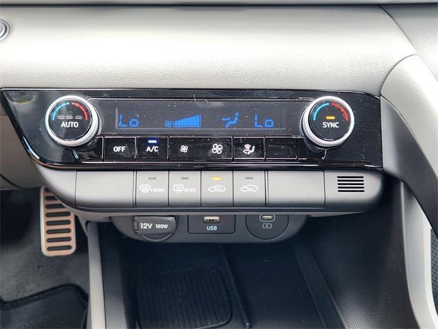 new 2025 Hyundai Elantra car, priced at $25,070