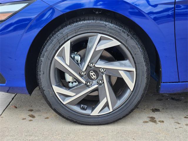 new 2025 Hyundai Elantra car, priced at $28,605