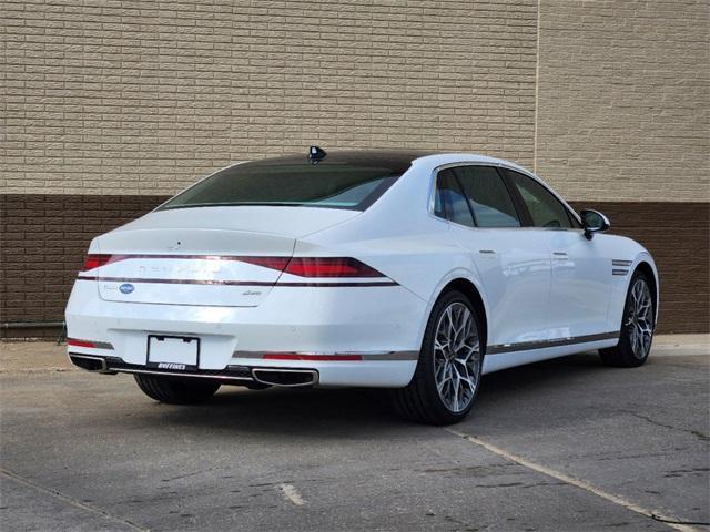 new 2025 Genesis G90 car, priced at $102,130