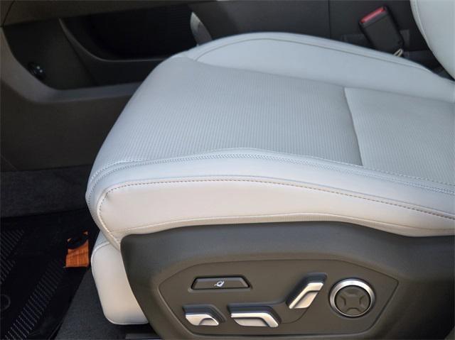 new 2025 Hyundai SANTA FE HEV car, priced at $51,825