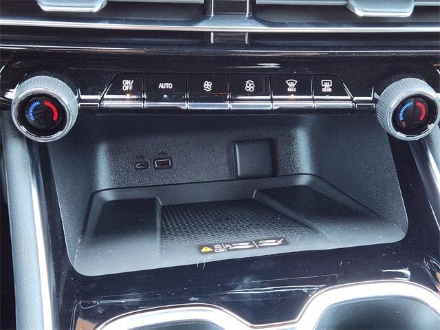 new 2026 Chevrolet Traverse car, priced at $45,648