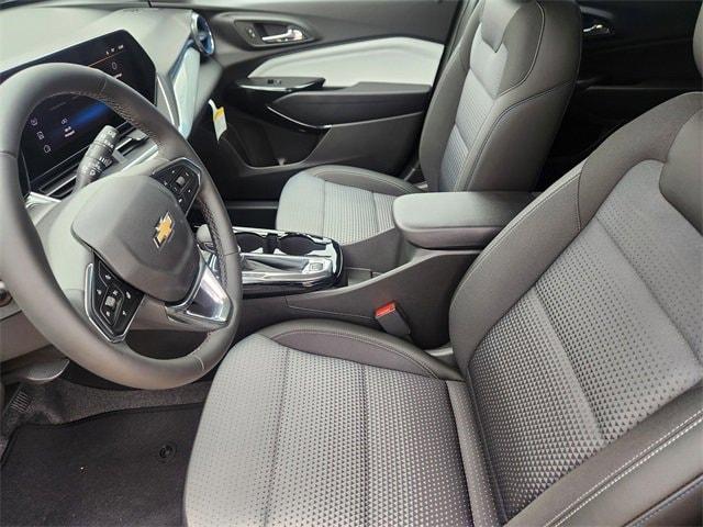 new 2025 Chevrolet Trax car, priced at $24,735