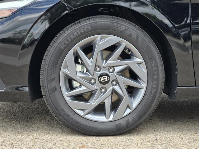 new 2025 Hyundai ELANTRA HEV car, priced at $26,980