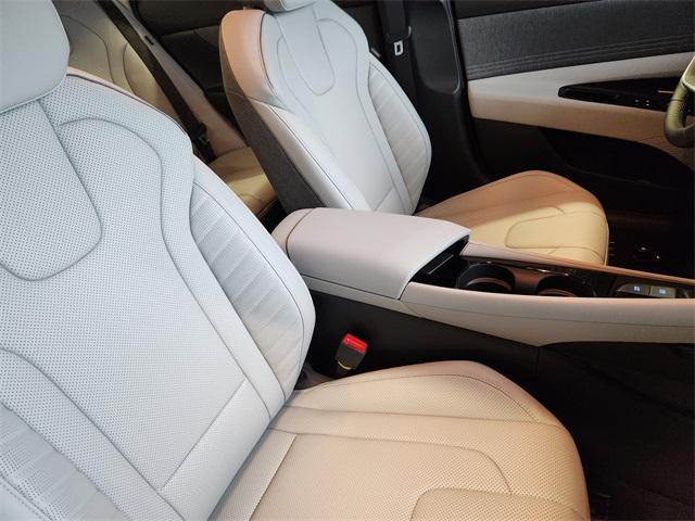 new 2025 Hyundai Elantra car, priced at $28,695
