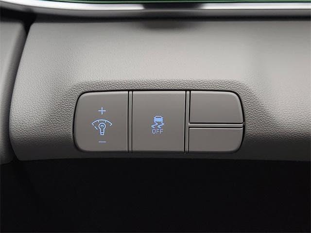 new 2025 Hyundai Elantra car, priced at $28,695