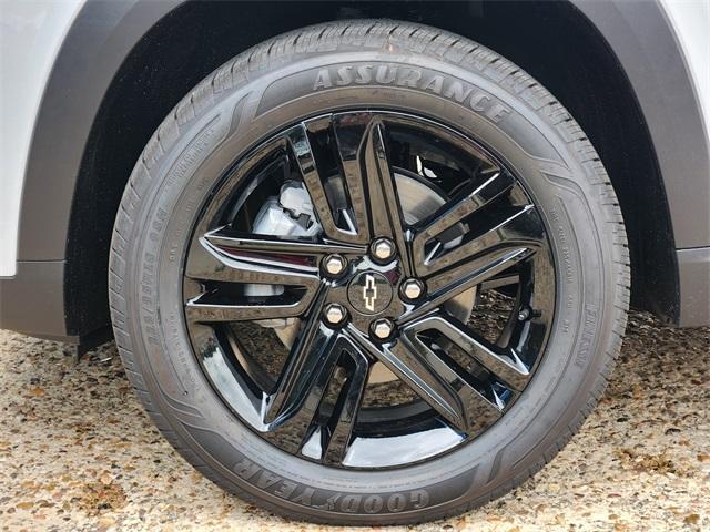 new 2025 Chevrolet Trax car, priced at $25,940