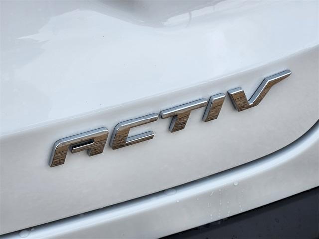 new 2025 Chevrolet Trax car, priced at $25,940