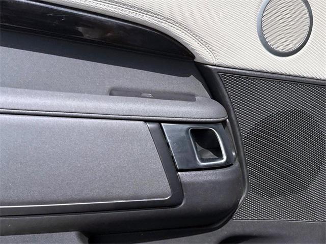 used 2022 Land Rover Discovery car, priced at $32,547