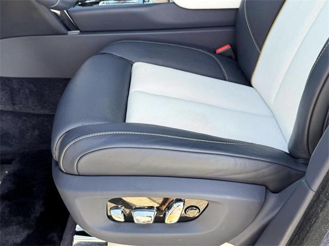 used 2025 Rolls-Royce Cullinan car, priced at $467,990