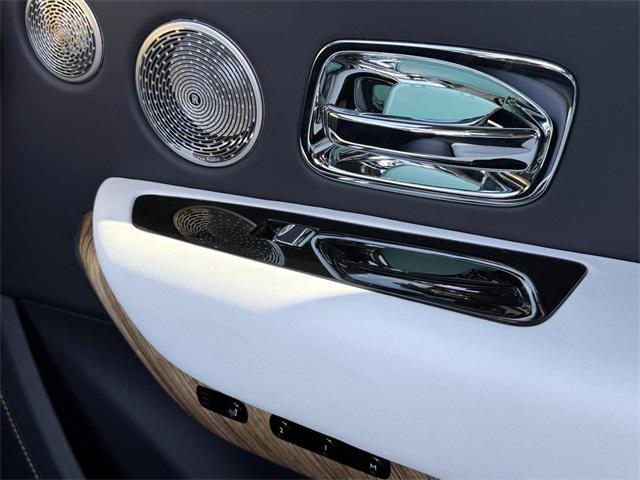 used 2025 Rolls-Royce Cullinan car, priced at $467,990