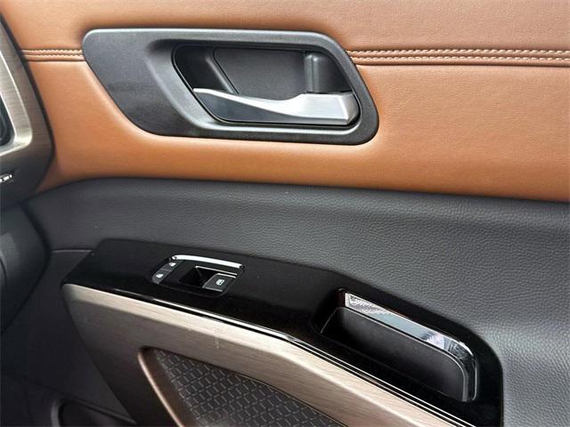 used 2022 Nissan Pathfinder car, priced at $32,787