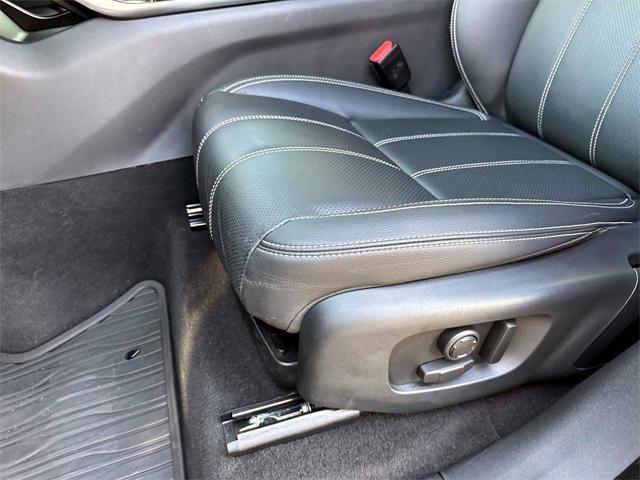 used 2021 Land Rover Range Rover Velar car, priced at $39,889