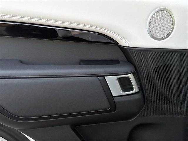 new 2024 Land Rover Discovery car, priced at $55,998