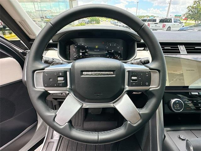 new 2024 Land Rover Discovery car, priced at $66,258