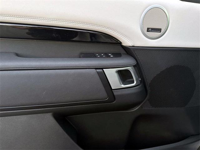 new 2024 Land Rover Discovery car, priced at $55,998