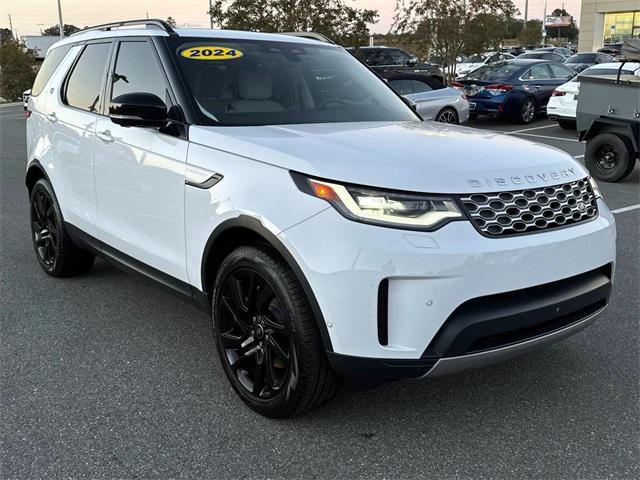 new 2024 Land Rover Discovery car, priced at $55,998