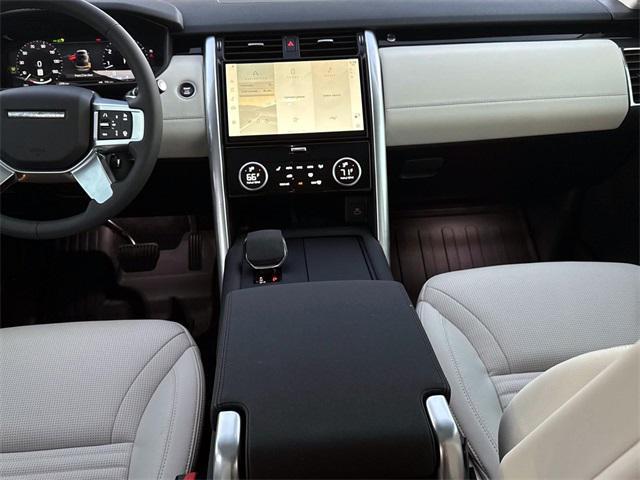 new 2024 Land Rover Discovery car, priced at $55,998