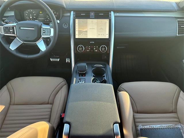 new 2025 Land Rover Discovery car, priced at $71,328