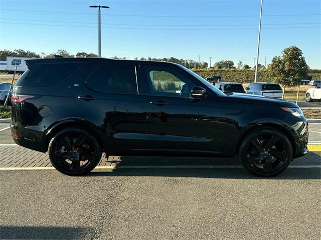 new 2025 Land Rover Discovery car, priced at $79,328