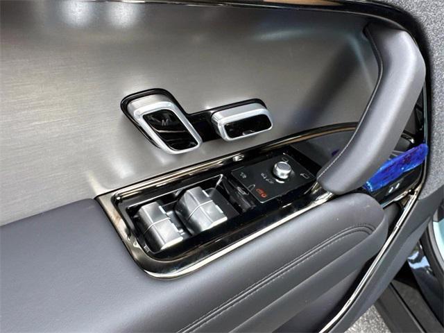 new 2025 Land Rover Range Rover Sport car, priced at $122,330