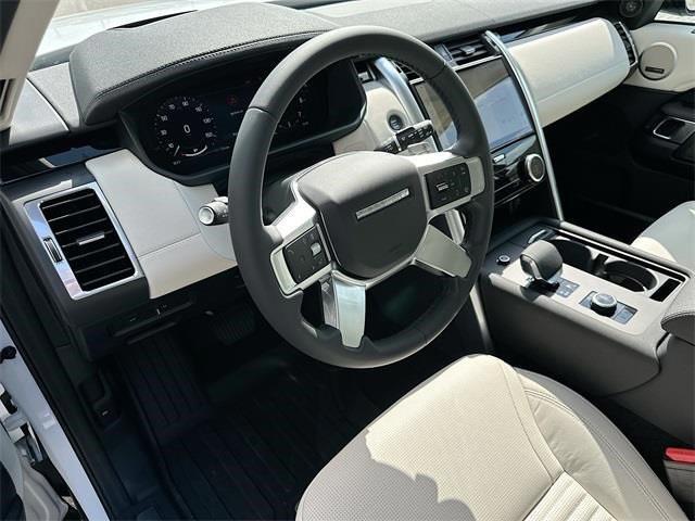 new 2024 Land Rover Discovery car, priced at $66,428