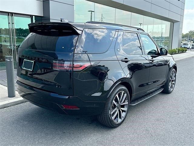 new 2024 Land Rover Discovery car, priced at $71,568