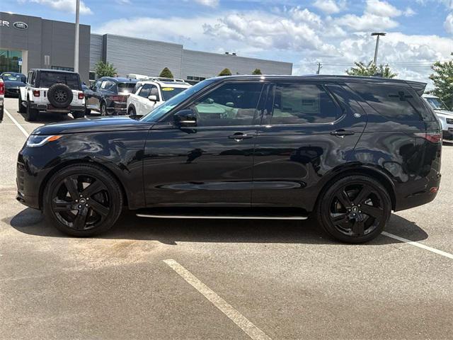new 2025 Land Rover Discovery car, priced at $81,125