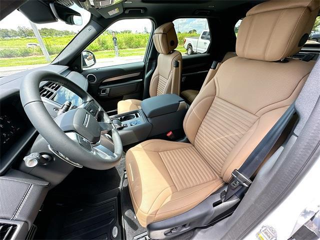 new 2024 Land Rover Discovery car, priced at $69,103