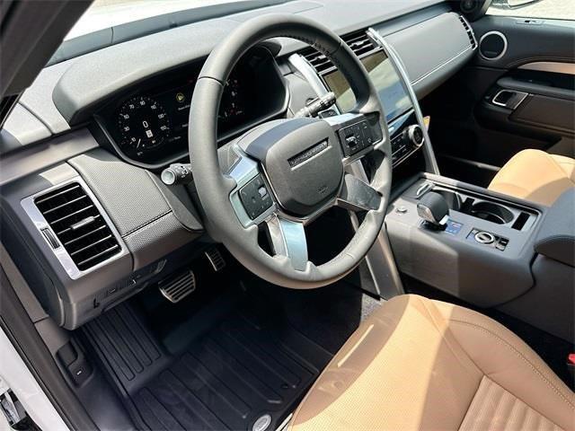 new 2024 Land Rover Discovery car, priced at $69,103