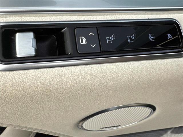 used 2021 Land Rover Range Rover car, priced at $44,873