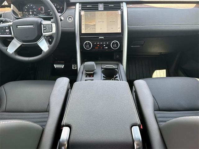new 2024 Land Rover Discovery car, priced at $70,718