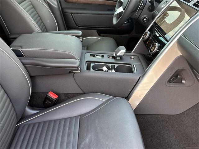 new 2024 Land Rover Discovery car, priced at $70,718