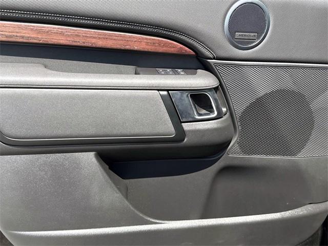 new 2024 Land Rover Discovery car, priced at $70,718
