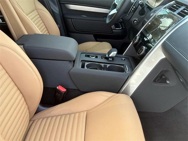 new 2025 Land Rover Discovery car, priced at $69,800